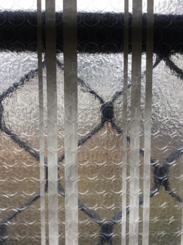 窓ガラス用の結露防止シートを貼ってカビ対策してみた おすすめはコレ Diy初心者を応援するタジ源のブログ