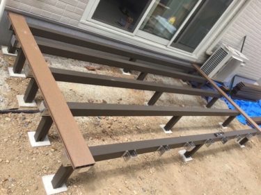 Diyで人工木ウッドデッキ Jj Wood の組立てを基礎工事から挑戦してみた Diy初心者を応援するタジ源のブログ Diyで人工木ウッドデッキ Jj Wood の組立てを基礎工事から挑戦してみた Diy初心者を応援するタジ源のブログ