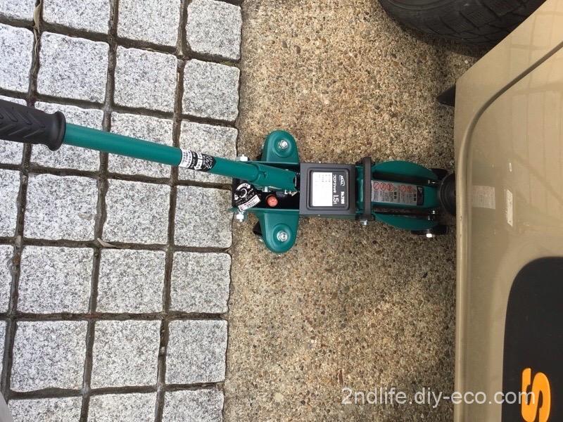 フロアジャッキ