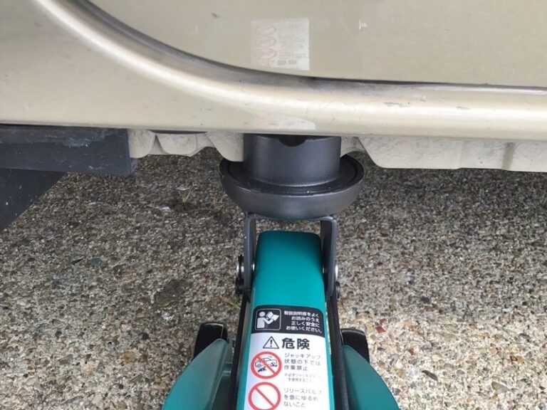 フロアジャッキ