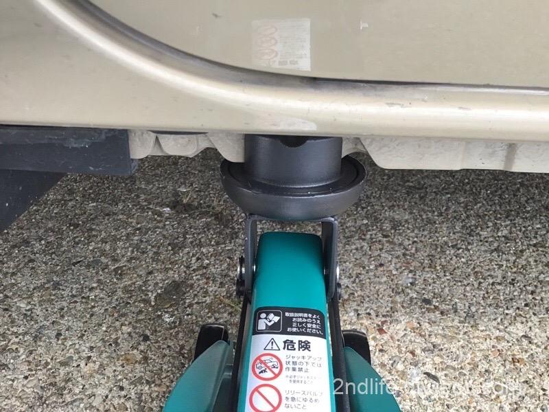 フロアジャッキ